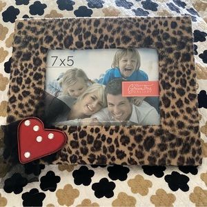 GREEN TREE GALLERY PICTURE FRAME    NEW